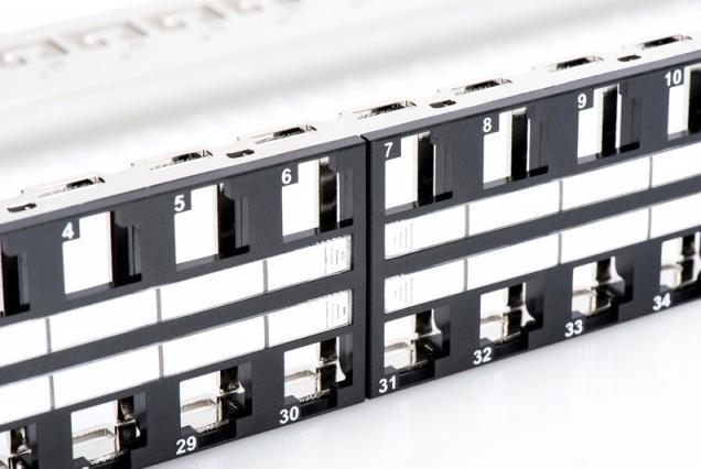 Produktbild Digitus Patch Panel Gehaeuse 1HE fuer Keystone Module 48-Port 48,3cm 19Zoll schwarz RAL 9005