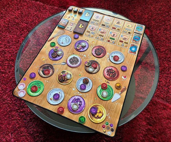 Actual product image Skellig Games Sweet Mess (German)
