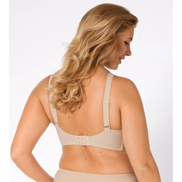 Actual product image Triumph Amourette 300" underwired bra (80 E, Single pack)