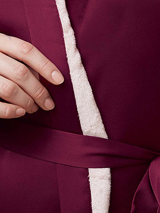 Actual product image Triumph Satin Kimono (44, 45, 46)