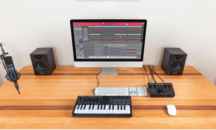 Produktbild M-Audio BX3BT (Aktiv, Paar, 1x 50 W)