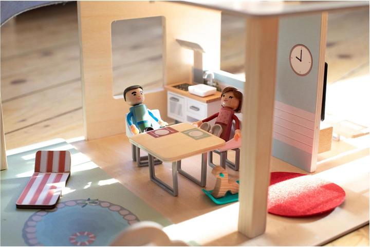 Actual product image Eichhorn Doll house with furniture