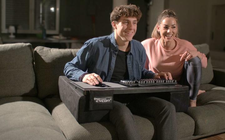 Actual product image Couchmaster Cycon