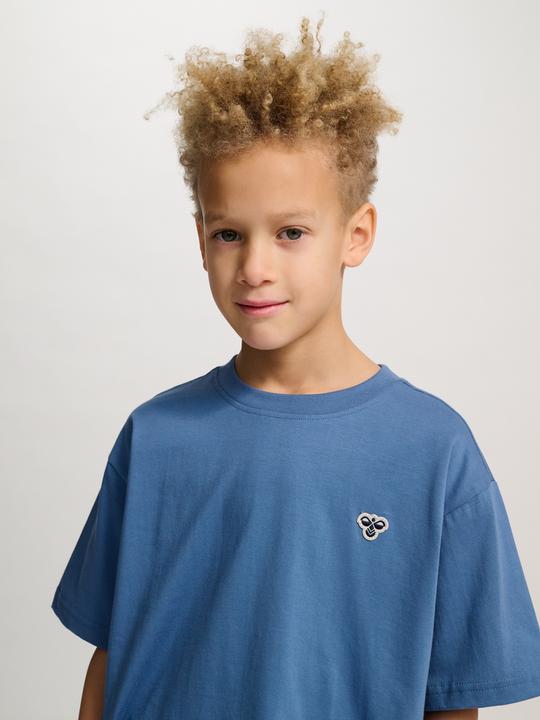 Actual product image hummel hmlJR LOOSE T-SHIRT S/S BEE (46, 47, 48, 49, 50, 51, 52)
