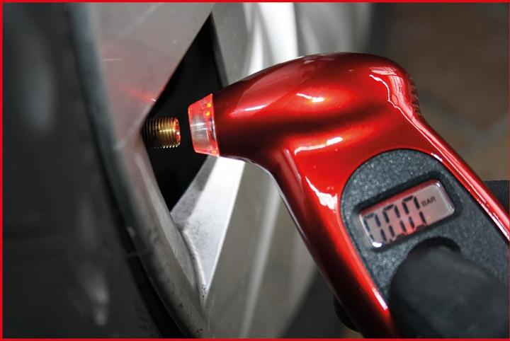 Actual product image KS Tools Digital tire pressure gauge