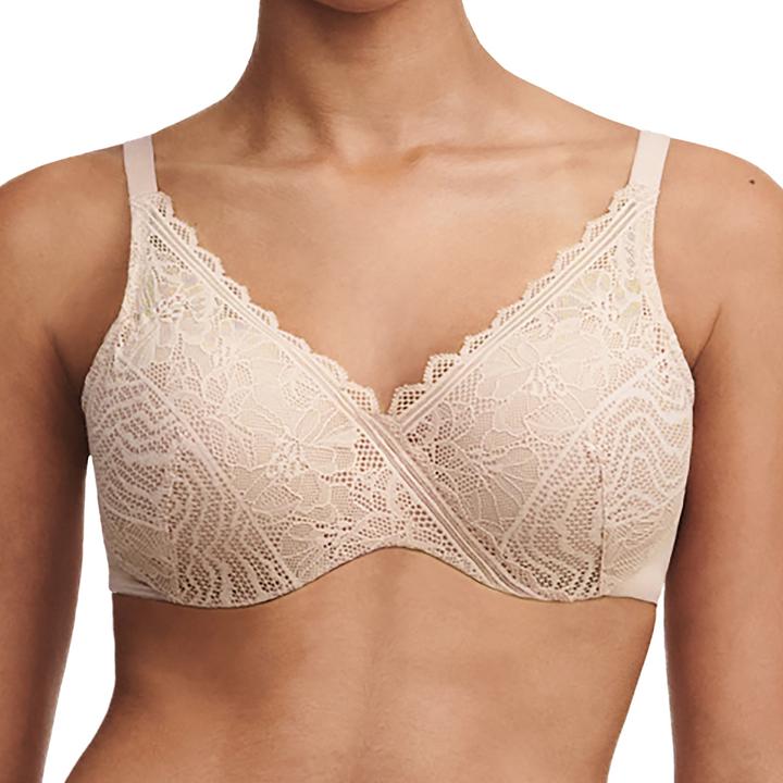 Actual product image Chantelle Easy Feel Floral Touch cup bra (85 A, Single pack)