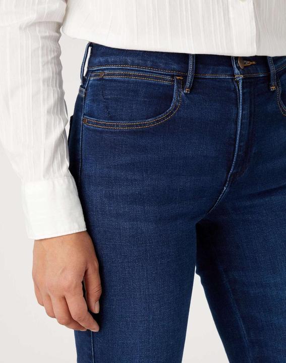 Actual product image Wrangler Straight (34)