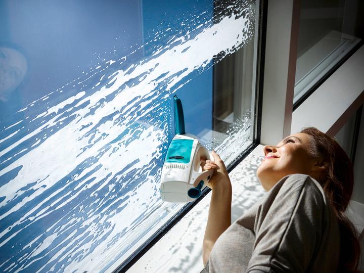 Produktbild Leifheit Set Fenstersauger Dry & Clean mit Stiel, Einwascher, schmaler Saugdüse