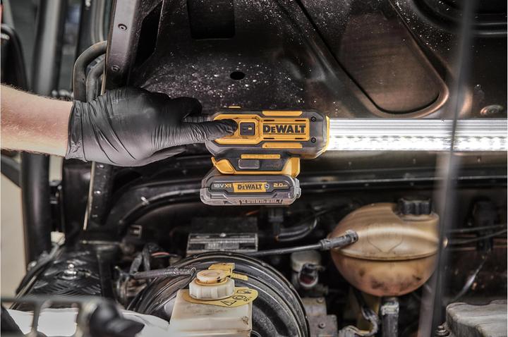 Produktbild DeWalt LEDLampe für Motorraumbeleuchtung (1700 lm)