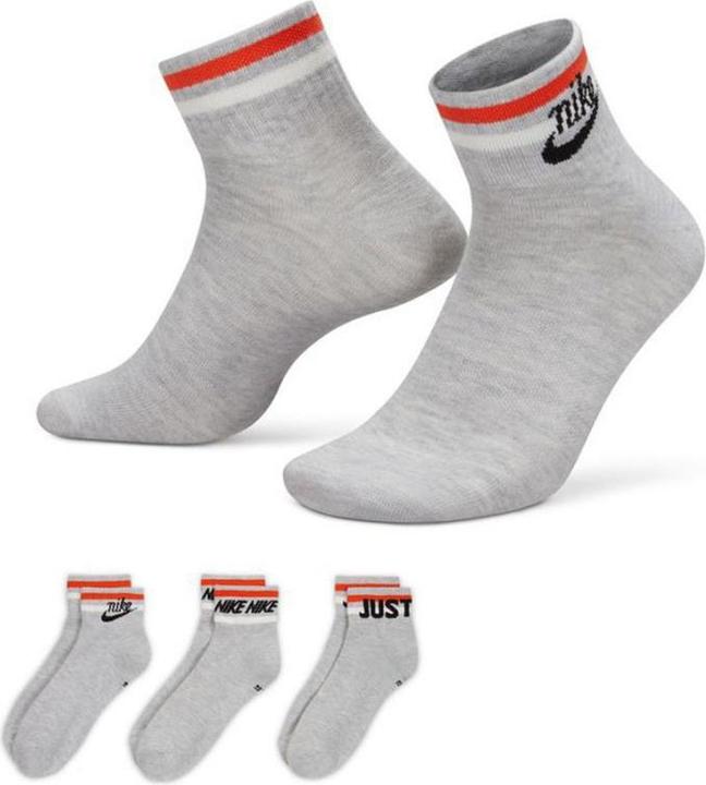 Immagine prodotto Nike Confezione da 3 calzini con disegno Everyday Essential (34 - 38)