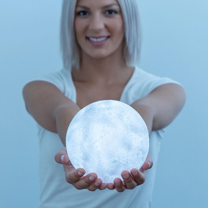 Actual product image InnovaGoods Mondlampe