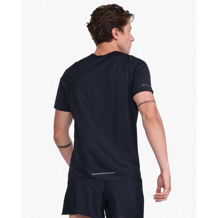 Actual product image 2XU jersey ight speed tech (L)