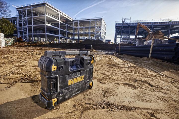 Produktbild DeWalt DWST181078QW Akku und Netzradio (FM, DAB, Bluetooth)