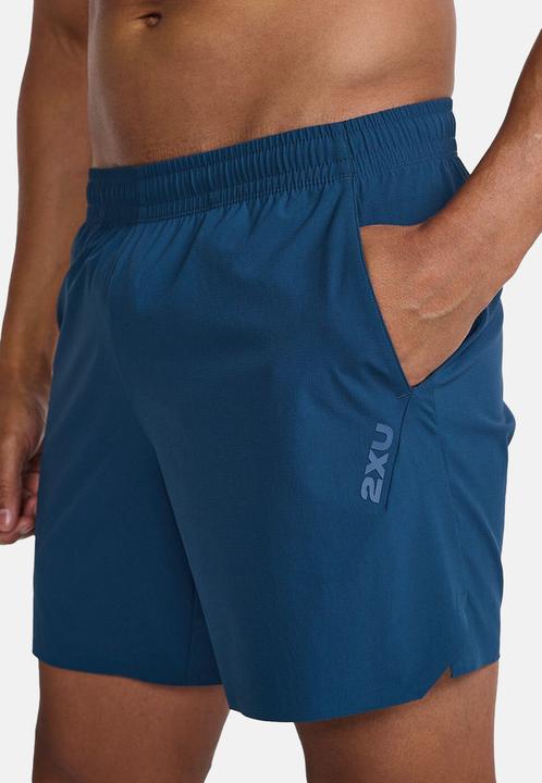 Actual product image 2XU Motion 6inch Shorts (S)