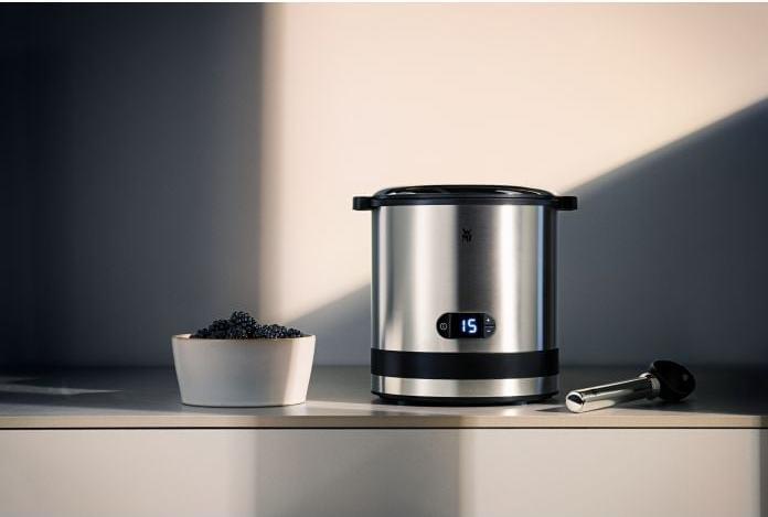 Produktbild WMF KÜCHENminis 3in1 Eismaschine / Ice Maker für Frozen Joghurt, Sorbet und Eiscreme mit Eisportionierer