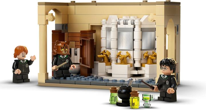 Image du produit LEGO Poudlard : l’erreur de la potion Polynectar (76386, LEGO Harry Potter)