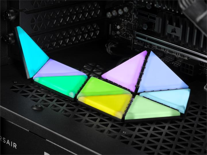 Image du produit Corsair Kit de démarrage pour étui intelligent iCUE LC100 (Multicolore)
