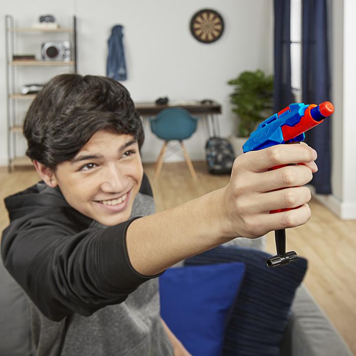 Actual product image Hasbro Alpha Strike Slinger