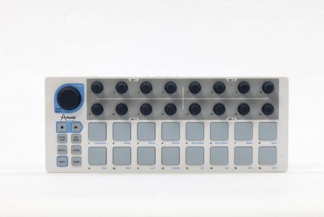 Actual product image Arturia BeatStep (Controller)