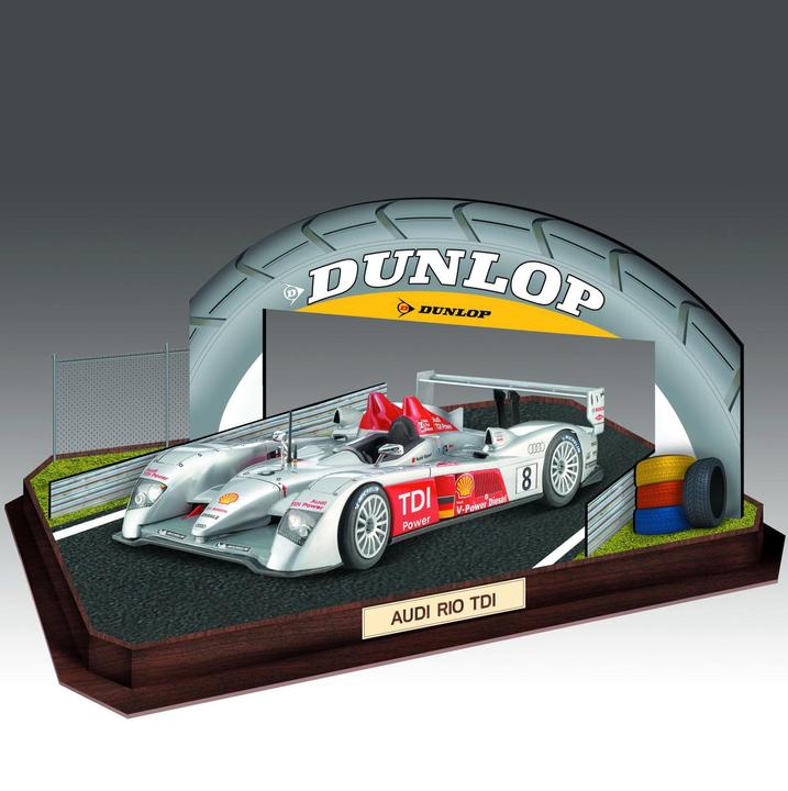 Actual product image Revell Gift Set Audi R10 TDI Le Mans + 3D Puzzle Diorama