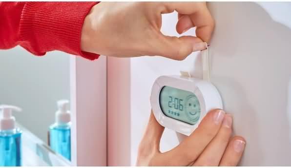 Produktbild tesa Powerstrips SMALL, 1kg Halteleistung, 8x doppelseitige Klebestreifen