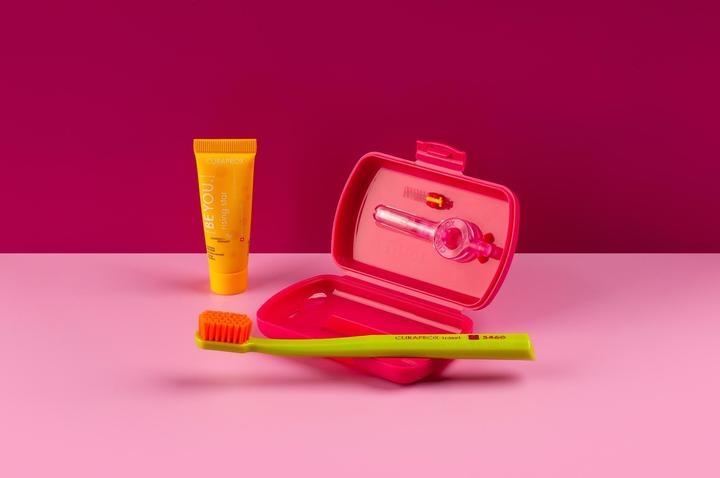 Image du produit Curaprox Kit de voyage rouge (Souple, 1 x)