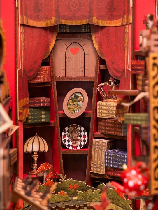Immagine prodotto Robotime Bausatz Alice im Wunderland, Modell Art: Book Nook