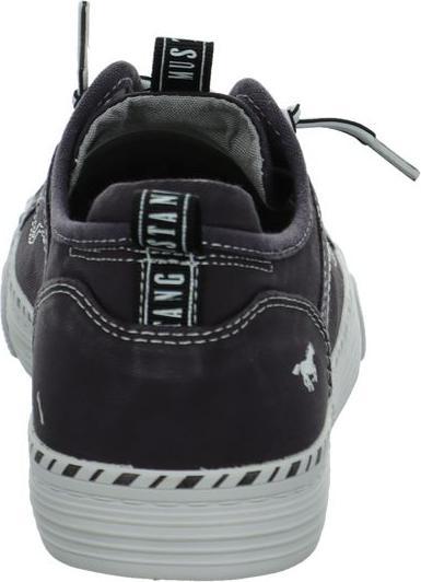 Actual product image Mustang Sneaker (40)