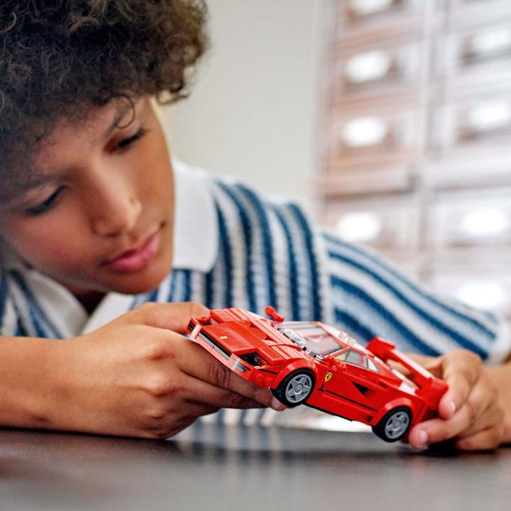 Actual product image LEGO Ferrari F40 super sports car (76934, LEGO Speed Champions)