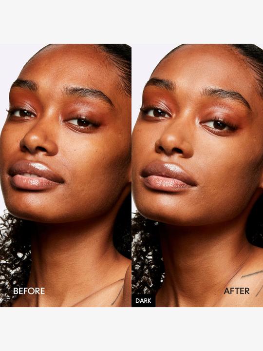 Produktbild MAC Cosmetics Studio F / Blurring Weightl Powder Dark (Medium Dark)