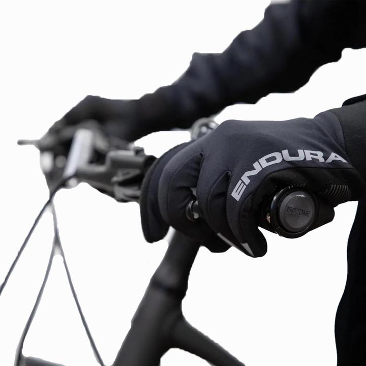 Actual product image Endura Strike (M)