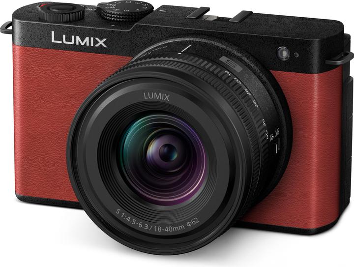 Produktbild Panasonic Lumix S9 Kit (18 - 40 mm, 24.20 Mpx, Vollformat)