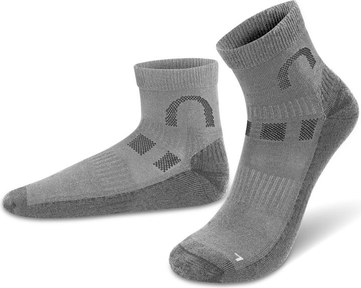 Grijs