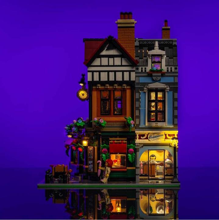 Actual product image Light my bricks LMB 2.0 LEGO® 10350# Tudor Corner Light Kit