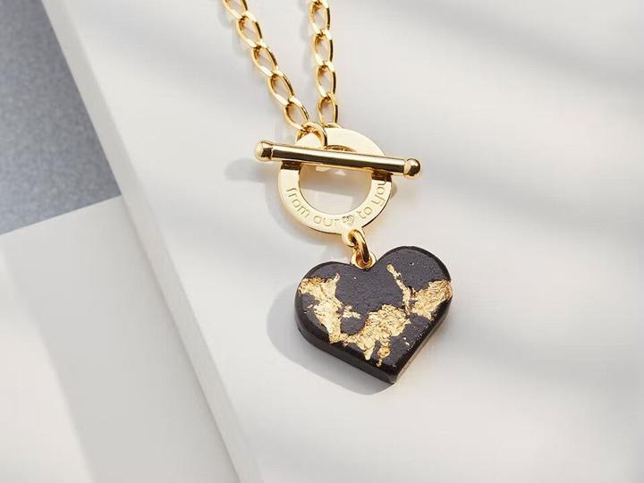 Actual product image C. Jungle Necklace with heart pendant JASMINA3 Handmade sterling silver with 14 carat gold plating (Recycled 925 sterling silver, 14 carat gold-plated, Ultra high-strength concrete)