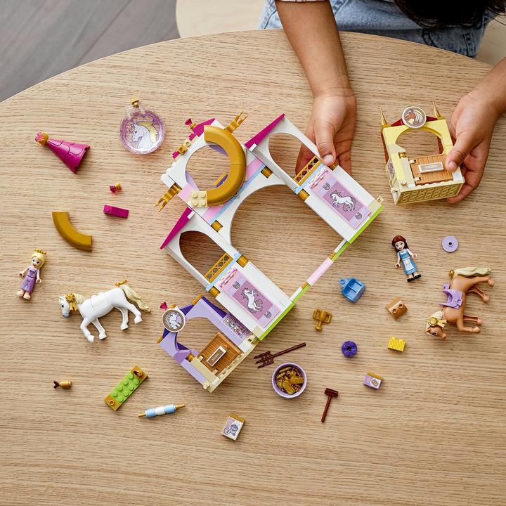 Immagine prodotto LEGO Disney Princess 43195 Belle e Rapunzel Cavallo Stabile (43195, LEGO Disney)