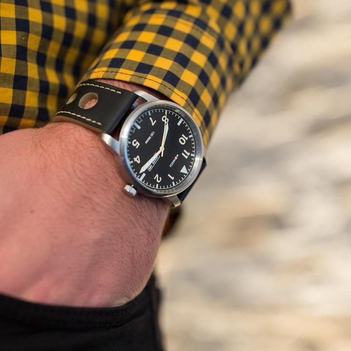 Image du produit M Watch Mondaine Aero (Montre analogique, Swiss Made, 45 mm)