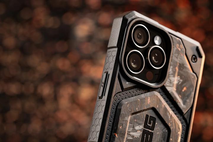 Image du produit UAG Monarch Pro - Limited Edition (Apple iPhone 16 Pro Max)