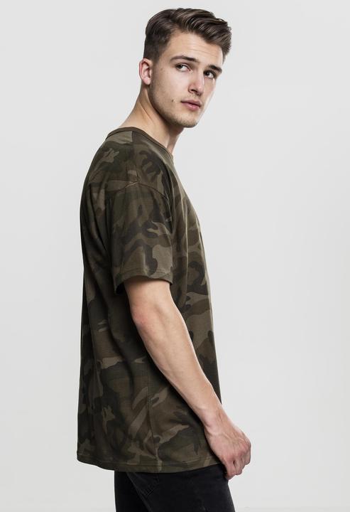 Actual product image Urban Classics Camo Oversized Tee (M)