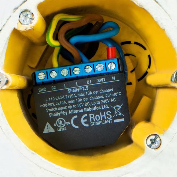 Produktbild Shelly Dual WLAN Schalter (Schaltaktor)