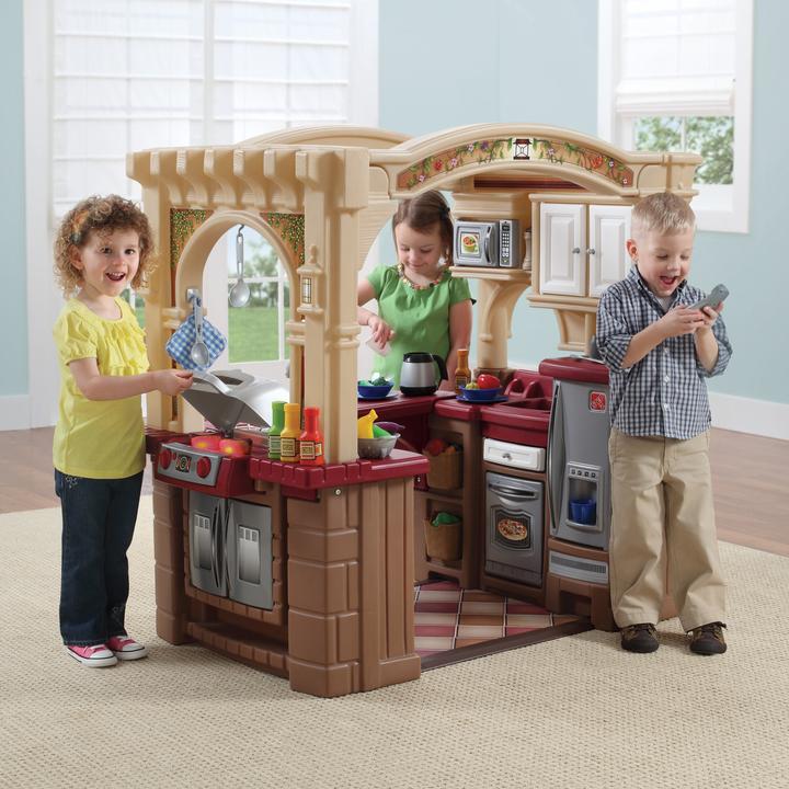 Actual product image Step2 Grand Walk-In Kitchen & Grill