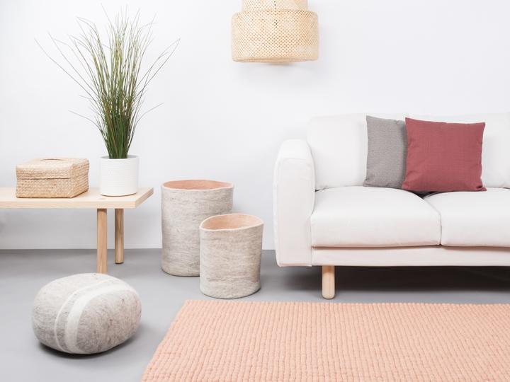 Image du produit Myfelt Merle Tapis de boules de feutre carré (70 x 100 cm)