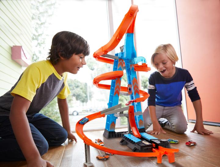 Actual product image Hot Wheels Sky Crash Tower