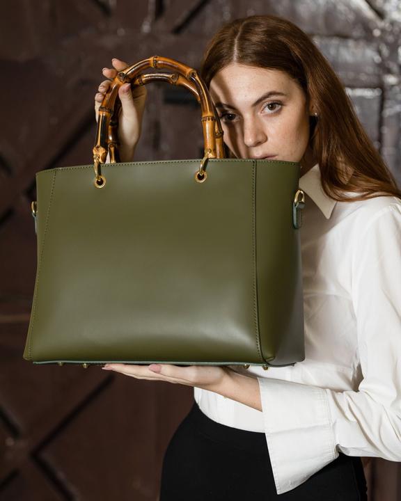 Produktbild Only-Bags.Store Tasche mit Bambusgriff, Lederhandtaschen, Tasche aus echtem Leder, Umhängetasche, handgefertigte