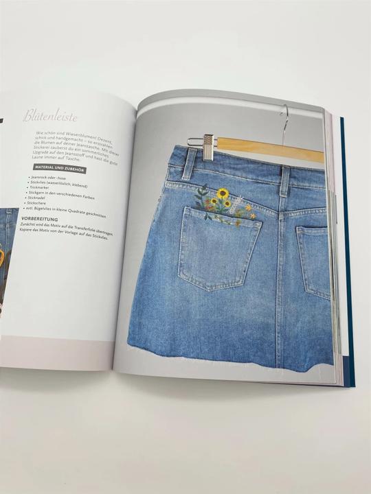 Image du produit Einfach bestickt. Kreative Ideen für eine individuelle Garderobe (Allemand, Lisa Schumi, 2022)