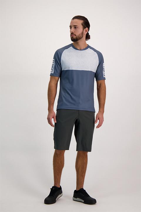 Actual product image Giro M Arc Short (34)