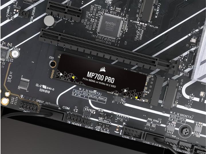 Actual product image Corsair MP700 PRO (4000 GB, M.2 2280)