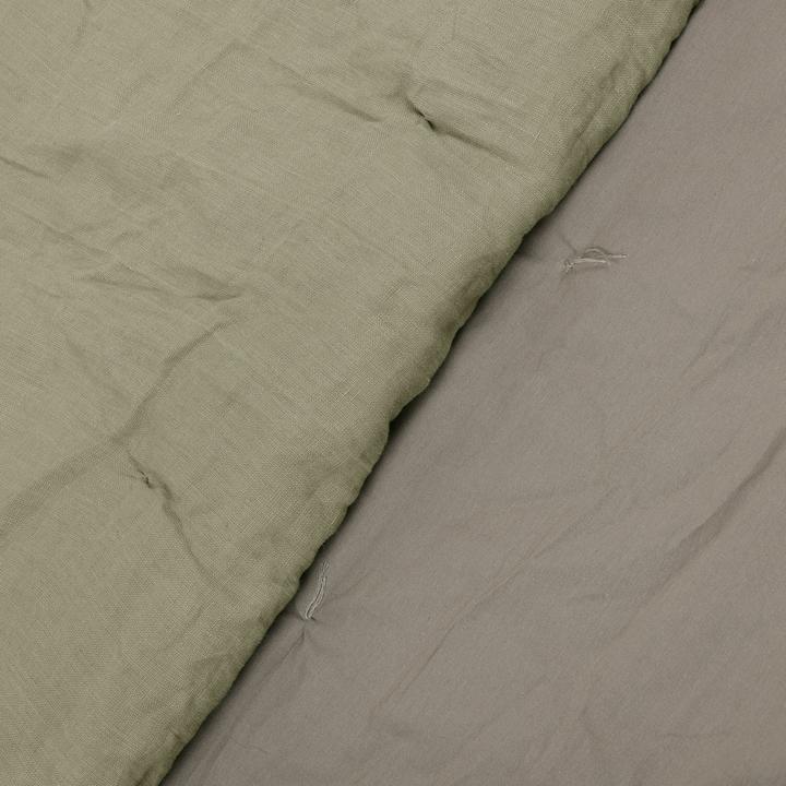 Actual product image Loberon Quilt Therese green (H, 240 cm)