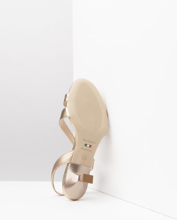 Actual product image Nero Giardini Pumps (39)