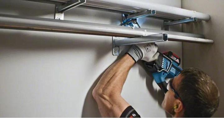 Produktbild Bosch Professional GSA 18V-32